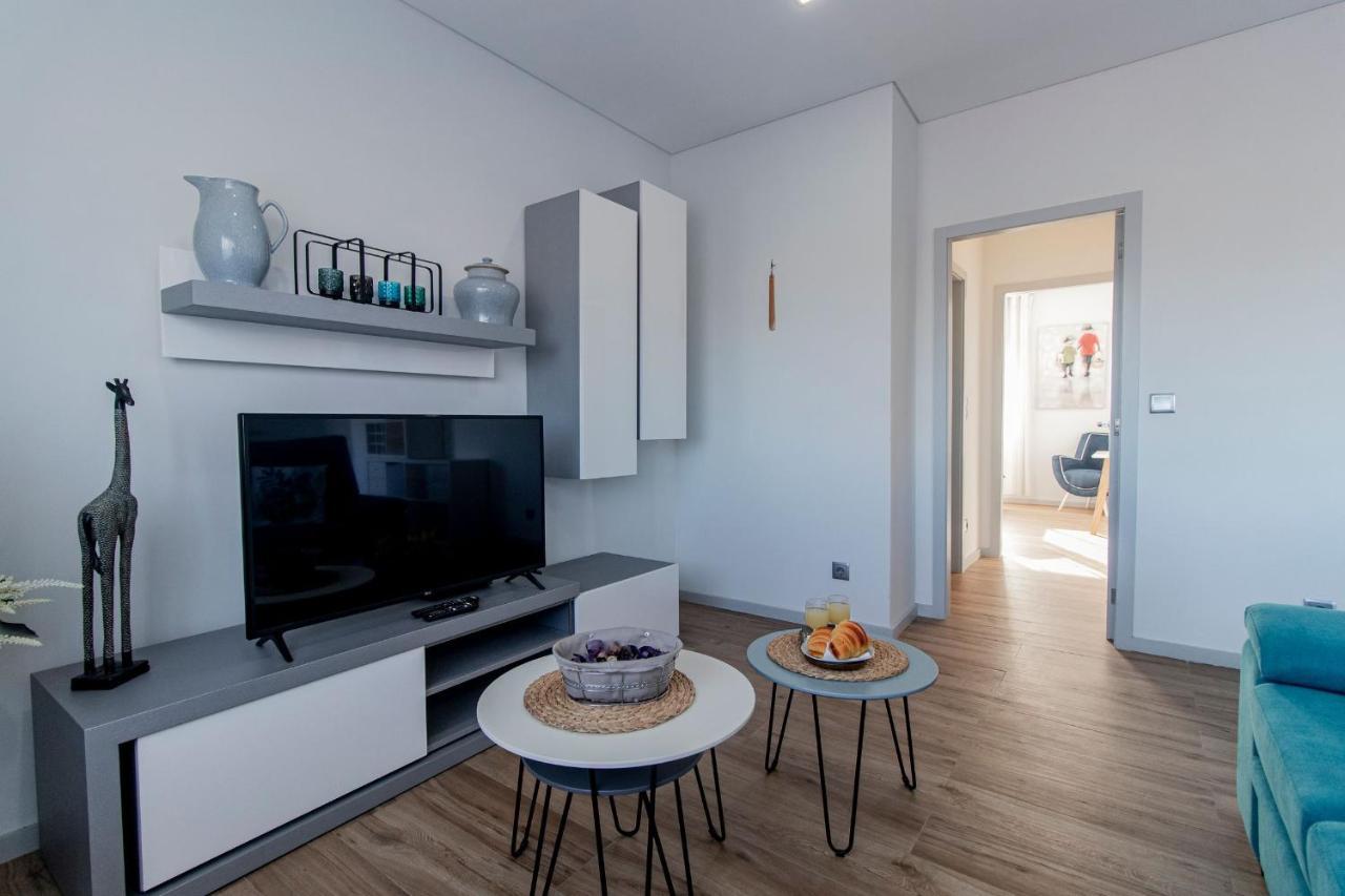 Downtown 1Br Apartment W/ Balcony By Lovelystay ปอร์โต ภายนอก รูปภาพ